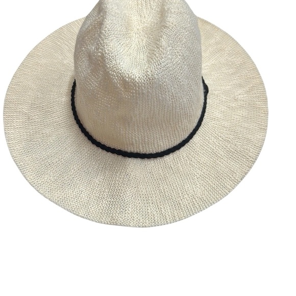 RACHEL ZOE. Black and Cream Hat Elegant Accessory - Picture 5 of 13